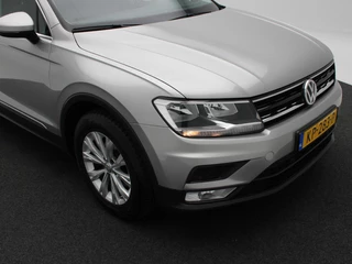 Volkswagen Tiguan 1.4 TSi 125 Pk Connected Series | Cruise Control | Navigatie | Climatronic | Parkeersensoren | 17 Inch | 158.663 Km !! / 13