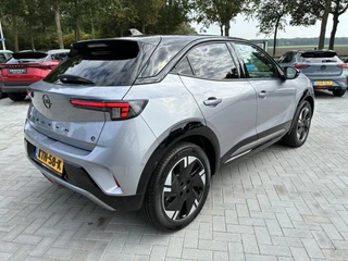 Opel Mokka Electric GS 54 kWh | Climate control | Navigatie | Verwarmbaar stuur | Elektrisch Pakket | Camera | Parkpilot | 18" LM-Velgen | Parkpilot / 6