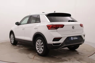 Volkswagen T-Roc 1.5 TSI Sport | Trekhaak | Adaptive Cruise | Stoelverwarming | Digital Dash | CarPlay / 7