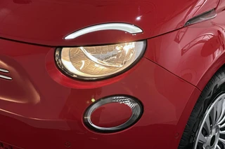 Fiat 500 Urban 42 kWh Stoelverwarming Apple CarPlay Achteruitrijcamera / 32
