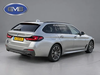 BMW 5 Series Touring 530e M sport PLUS panoramadak, electr trekhaak, lazer, VOL OPTIES! 1 e eigenaar, Origineel NL auto met nap / 7