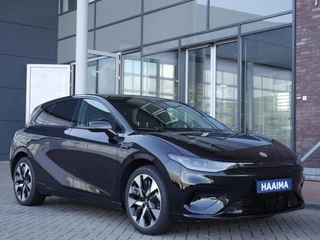Leapmotor B05 ProMax Design 67.1 kWh | Panoramadak | Elektrisch verstelbare stoelen | Stuurwiel verwarming | Apple carplay/Android auto | Sfeerverlichting | Regensensor | Privacyglas | 19 inch lichtmetalen velgen