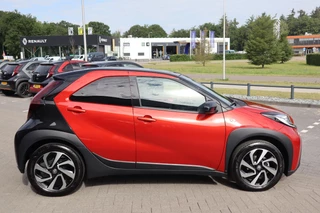 Toyota Aygo X PULSE / 9