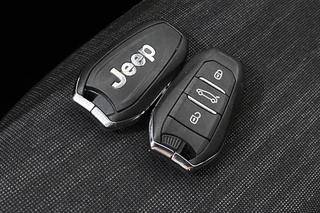 Jeep Avenger 1.2 Longitude Stoelverwarming Keyless Camera Adaptive Cruise / 26