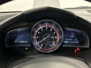 Mazda 3 2.0 GT-M LEER NAVI CARPLAY ECC CRUISE LM 102000KM STOELVERWARMING. / 31
