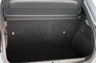 Peugeot 208 1.2 Hybrid 110 e-DCS6 Allure NL Auto Apple CarPlay Parkeersensoren / 10