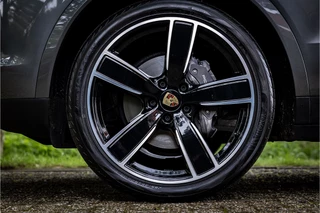 Porsche Cayenne 3.0 22" Bose Standverwarming Panorama Trekhaak / 18