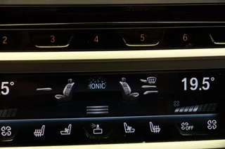 BMW 7-serie 745e High Executive *M Sport* Xpel Massage 394 pk Panorama dak / 52