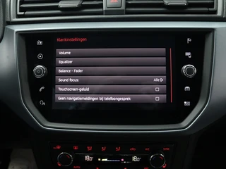 SEAT Arona 1.0 TSI Style Launch | Trekhaak | Navigatie | Camera | Stoelverwarming / 43