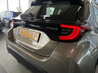 Toyota Yaris 1 .5 Hybrid Dynamic 5-drs. CAMERA/KEYLESS/NAVI/CARPLAY/16INCH / 22