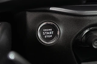 Fiat 600 1.2 Hybrid La Prima Leder Stoelverwarming Massage Keyless / 38