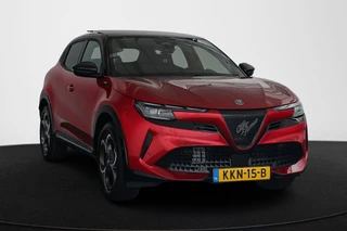 Alfa Romeo Junior 1.2 Turbo Hybrid Ibrida Sport Speciale Pano Massage Stoelverwarming / 2