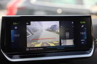 Peugeot e-208 EV GT 350 50 kWh|Pano|Stoelverwarming|Camera|Apple carplay+Android auto|Clima|Cruise / 24