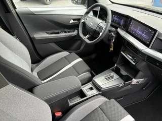 Opel Frontera 1.2 Turbo 145Pk Automaat Hybrid GS | DEMO | Climate control | Navigatie | Winterpakket | Camera | Parkpilot | Led | Private-Glas | Elektrisch Pakket | LM-Velgen / 37
