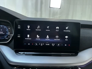 Skoda Octavia Combi 1.0 e-TSI DSG Business Edition Plus Leder-Alcantara Sfeerverlichting Navigatie Parkeersensoren / 21
