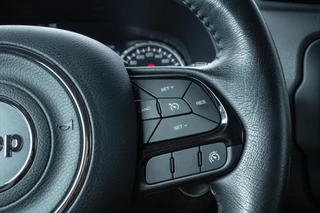 Jeep Renegade 1.4 MultiAir Limited Grijs Kenteken|Parkeersenoren|Navi|EX BTW| / 23