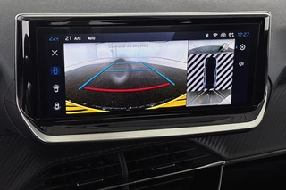 Peugeot 208 1.2 Hybrid 110 e-DCS6 Allure / 16