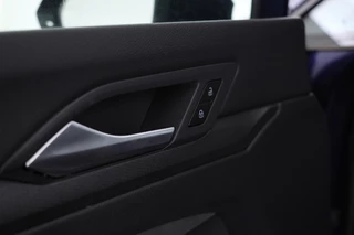 Volkswagen Golf 1.4 eHybrid GTE  Panorama, Apple carplay, Navigatie / 19