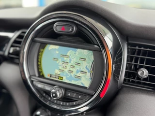 MINI Cooper Cabrio 1.5 Cooper Chili Serious Business I LED I Leer I Stoelverw. I Climate contr. / 30