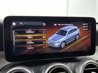 Mercedes-Benz GLC-klasse 300e 4MATIC Business Solution AMG | Panodak | Burmeister | Trekhaak | 360 Camera | Adaptive Cruise Contr. / 33