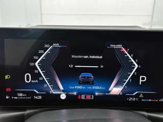 BMW 3-serie 320i M Sport | Schuifdak | Camera | HeadUp Display | Stoelverwarming | Memory Stoelen / 26