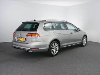 Volkswagen Golf Variant 1.5 TSI Highline Business R | Stoelverwarming | Camera | Virtual | ACC | / 2