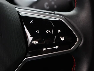 Volkswagen ID. Buzz GTX 4MOTION 79 kWh & 340 Pk | Trekhaak | Carplay | Cruise | Schuifdeuren L+R | Elektrische Stoelen | 20 Inch | Full LED  | 17.801 Km!! / 27