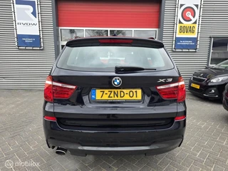 BMW X3 xDrive20i High Executive / 7