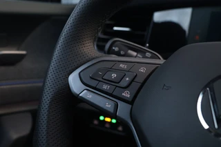 Volkswagen Tayron 1.5 eHybrid 272PK R-Line Black Style  IQ.Light/Pano/Keyless/360/DCC/ACC/Dodehoek/19"/Trekhaak wegkl. / 27