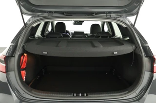 Kia Ceed 1.5 T-GDi DynamicPlusLine Automaat *DEMO* - Trekhaak - Navigatie - Stoel-/stuurverwarming - Cruise Control - Climate Control - Fabrieksgarantie tot 04-2032 / 25