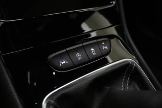 Opel Astra Sports Tourer 1.2 Turbo 130pk Edition 2020 | Navigatie | Achteruitrijcamera | Climate control | LED koplampen | Parkeersensoren | Lichtmetalen velgen | Extra getint glas | Dakrails / 27