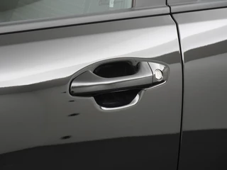 Kia Stonic 1.0 T-GDi MHEV DynamicLine  Navigatie - Achteruitrijcamera - Cruise Control - Apple & Android Carplay - Fabrieksgarantie t/m 14-04-2032 / 18