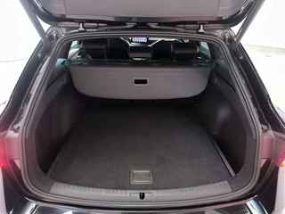 Seat Leon Sportstourer 1.5 eTSI 150pk DSG FR Business Intense LED Camera Stoelverwarming DAB+ / 11