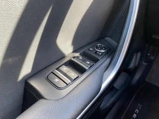 Kia XCeed 1.6 GDi PHEV 140 pk DynamicPlusLine  | navigatie | stoel/stuurverwarming | camera | keyless go | incl. winterset / 22