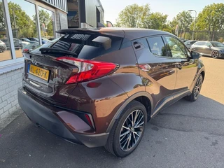 Toyota C-HR 1.2 EXECUTIVE Origineel Nederlands 1e eigenaar ACC Stoelverwarming Navigatie / 12