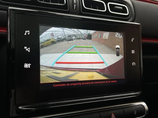 Citroën C3 PureTech 110 S&S Shine  | Trekhaak afneembaar | Panoramadak | Keyless | Carplay | Parkeersensoren voor + achter |  Cruise Control | Climate Control | Achteruitrijcamera | Dodehoekdetectie | Distributie al vervangen | / 17
