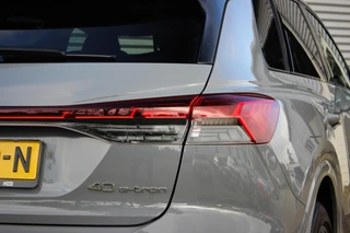 Audi Q4 e-tron 40 Advanced edition 77 kWh // 97,4% SoH | S-line | Panoramadak | Black Optic | Camera | Smartphone pakket | Keyless Advanced / 9