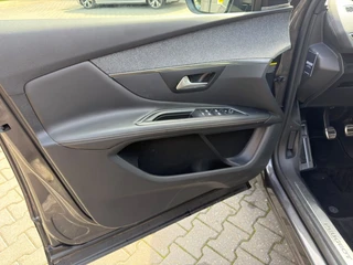 Peugeot 3008 1.2 PureTech GT Line Panodak | Trekhaak | Camera | Keyless / 7