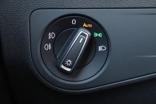 Volkswagen Tiguan 1.4 TSI ACT Highline Business R | Dealer Onderhouden | Led | Virtual | Stoelverwarming | Trekhaak | Carplay / 39