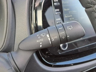 Toyota Aygo X ENVY CABRIO PDC STOELVERWARMING ELEKTRISCH VOUWDAK ZWARTE VELGEN / 17