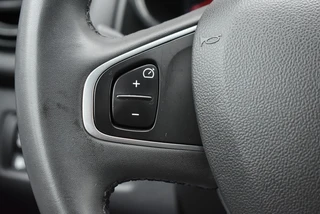 Renault Clio 0.9 TCE LIMITED CARPLAY / DEALER ONDERHOUDEN / 21