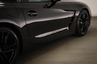 BMW Z4 Roadster M40i Business Edition Plus | M SPORT PLUS | SAFETY / STOELEN / PARKING- PACK | HEAD UP | STUURVERWARMING | 19" / 26