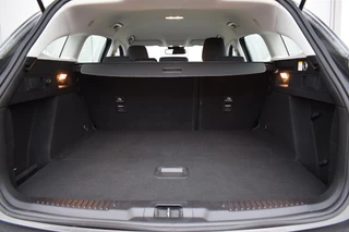 Ford Focus Wagon Wagon 1.5 EcoBlue Titanium Business | Automaat | Trekhaak | Apple CarPlay | Climate / 8