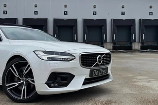 Volvo V90 2.0 T4 R-DESIGN | POLESTAR 210pk | PANORAMA | TREKHAAK | STANDKACHEL | CAMERA / 39