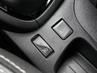 Renault Clio 0.9 TCe Bose | Trekhaak | Camera | Navigatie | Cruise Control | Climate Control | Parkeersensoren / 28