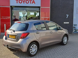 Toyota Yaris 1.3 VVT-i Aspiration / 2