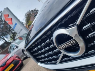 Volvo S60 2.0 T4 R-DESIGN AUTOMAAT  Lederen sportstoelen | Open dak | Harman Kardon | HUD / 39