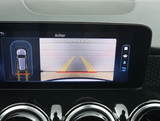 Mercedes GLB 180 Luxury Line | Widescreen |  Apple carplay - android auto / 19
