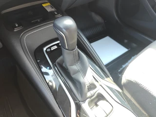 Toyota Corolla 2.0 Hybrid BI-TONE STOEL/WISSER&STUURVERW HEAD UP DISPLAY KEYLESS DAB+ CAMERA LM-VELGEN APPLE/ANDROID / 21