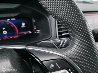 Skoda Karoq 1.5 TSI ACT Sportline / Trekh. / Carplay / Luxe / 18